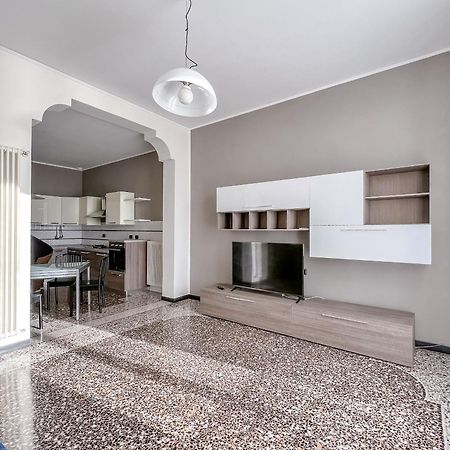 Wonderful House Apartment Savona Exterior photo
